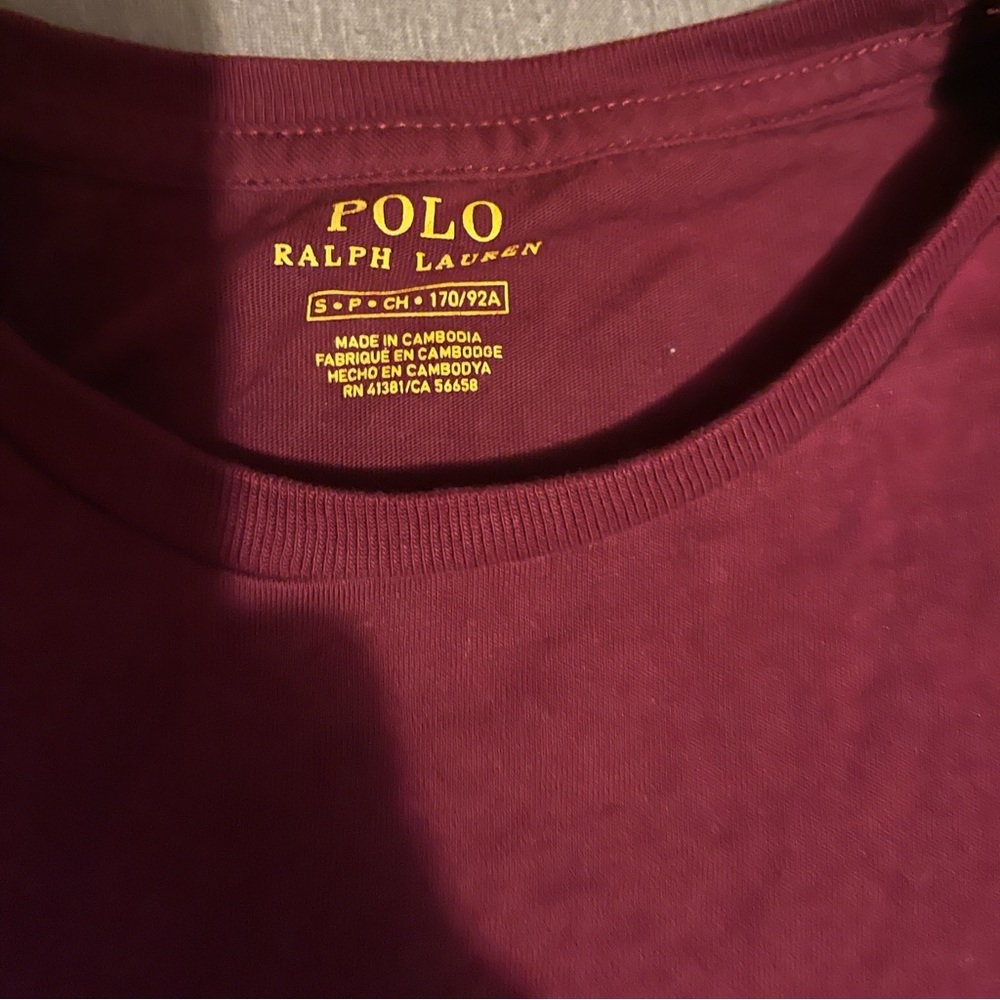 Size small mens Maroon polo tshirt - Picture 3 of 3